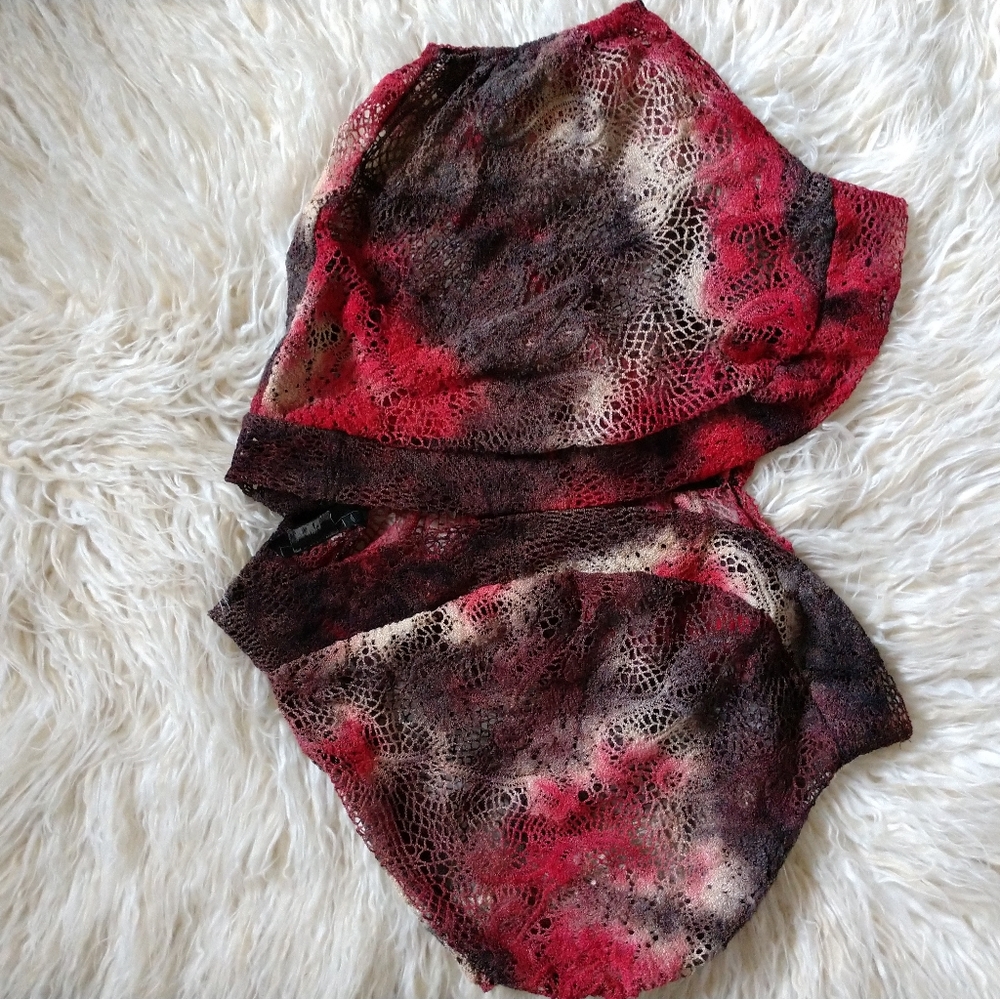 Tie dye lace shall with sleeves